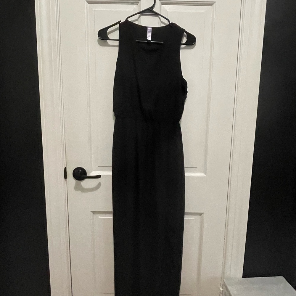 Black maxi with slit (medium)